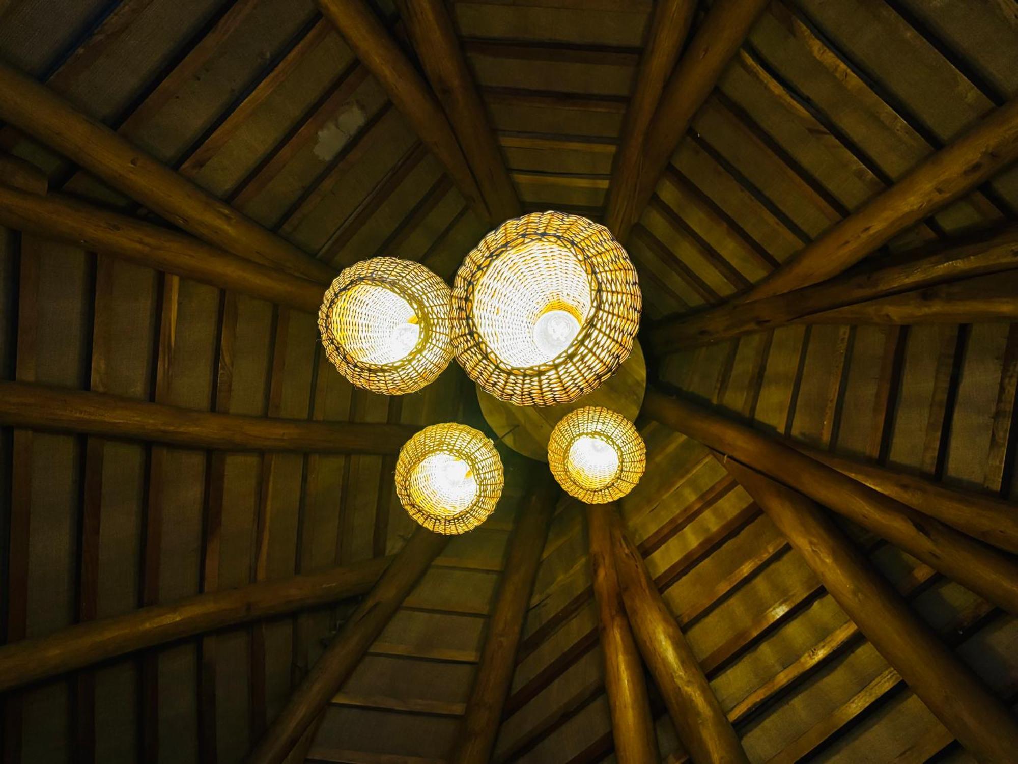 Turtle Wood Cabin Tangalle Exterior photo