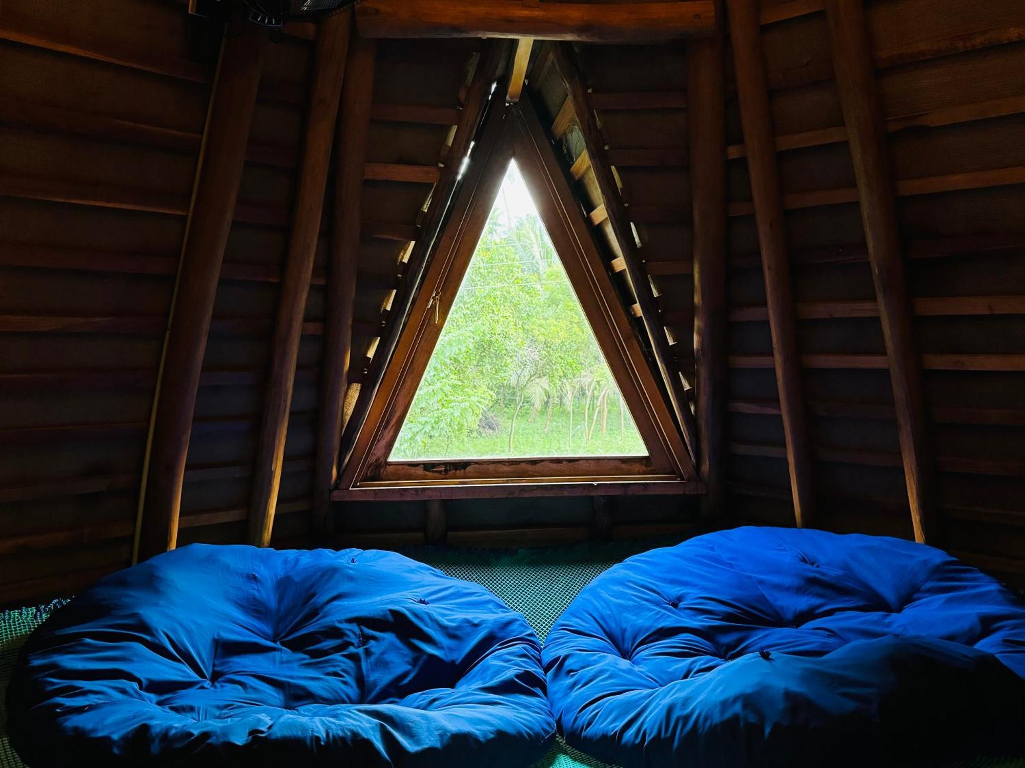 Turtle Wood Cabin Tangalle Exterior photo