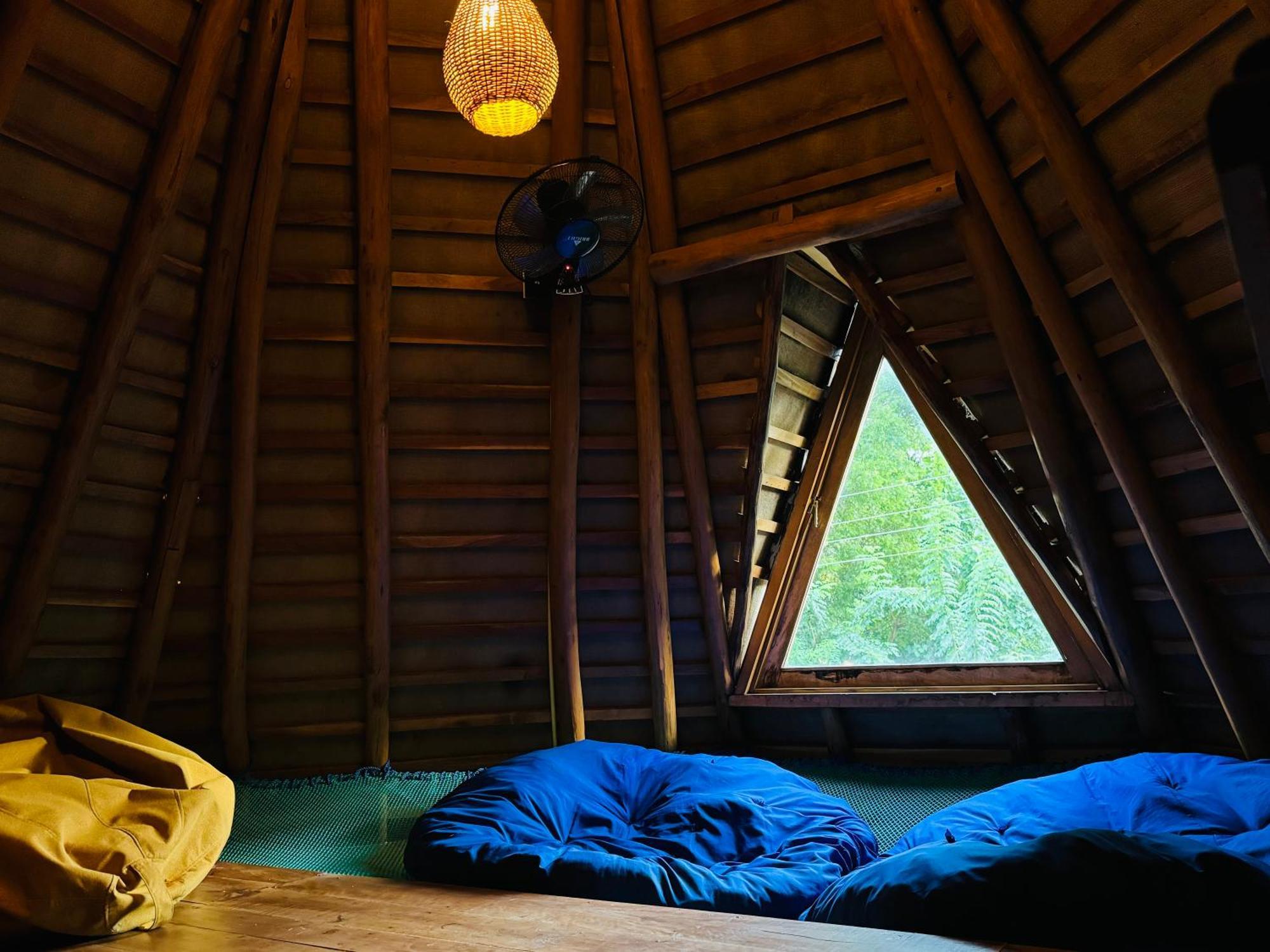 Turtle Wood Cabin Tangalle Exterior photo
